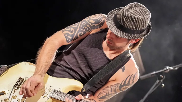 Alex Zilinsky – Gasometer Planet TT Raiffeisen Halle Konzertfoto 1