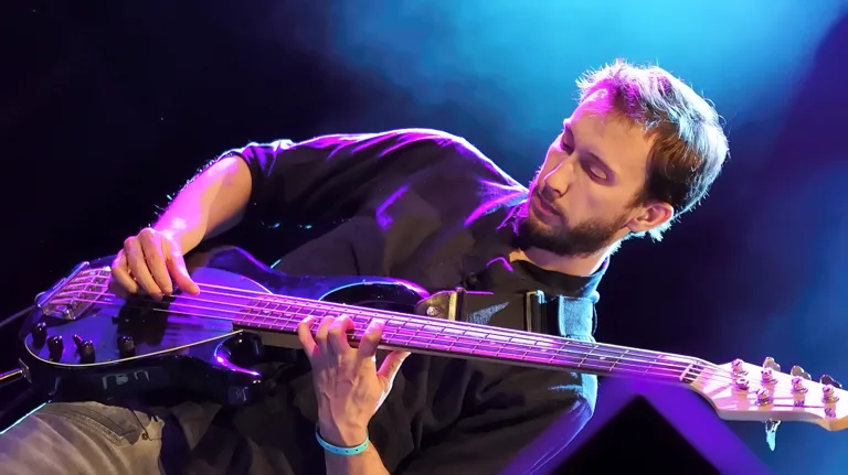 Alex Zilinsky – Gasometer Planet TT Raiffeisen Halle Konzertfoto 11