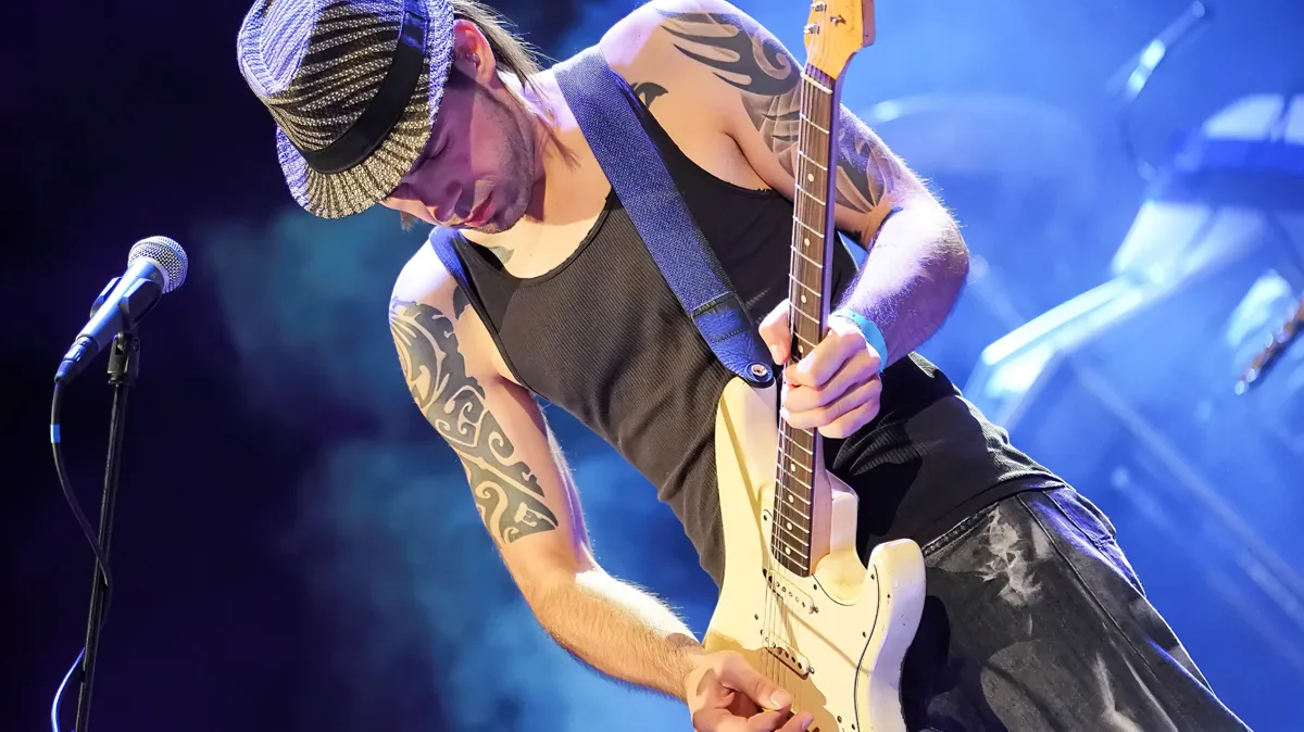 Alex Zilinsky – Gasometer Planet TT Raiffeisen Halle Konzertfoto 13