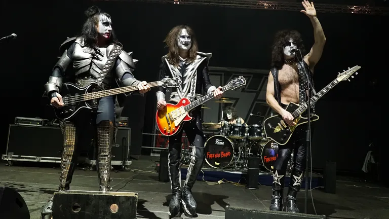 Kiss Forever Band – Arena Nova Konzertfoto 8