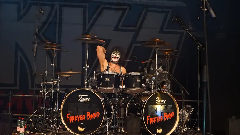 Kiss Forever Band – Arena Nova Konzertfoto 49