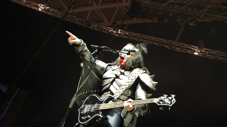 Kiss Forever Band – Arena Nova Konzertfoto 53