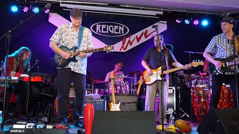Magic of Santana ft. Alex Ligertwood – Reigen Konzertfoto 36