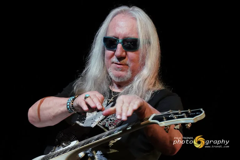 URIAH HEEP - Living the Dream Tour Konzertfoto 43